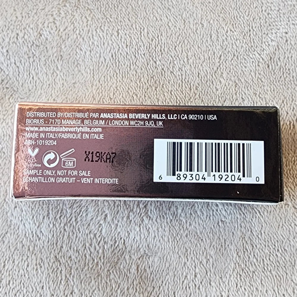🤩ANASTASIA BEVERLY HILLS Lash Brag Volumizing Mascara